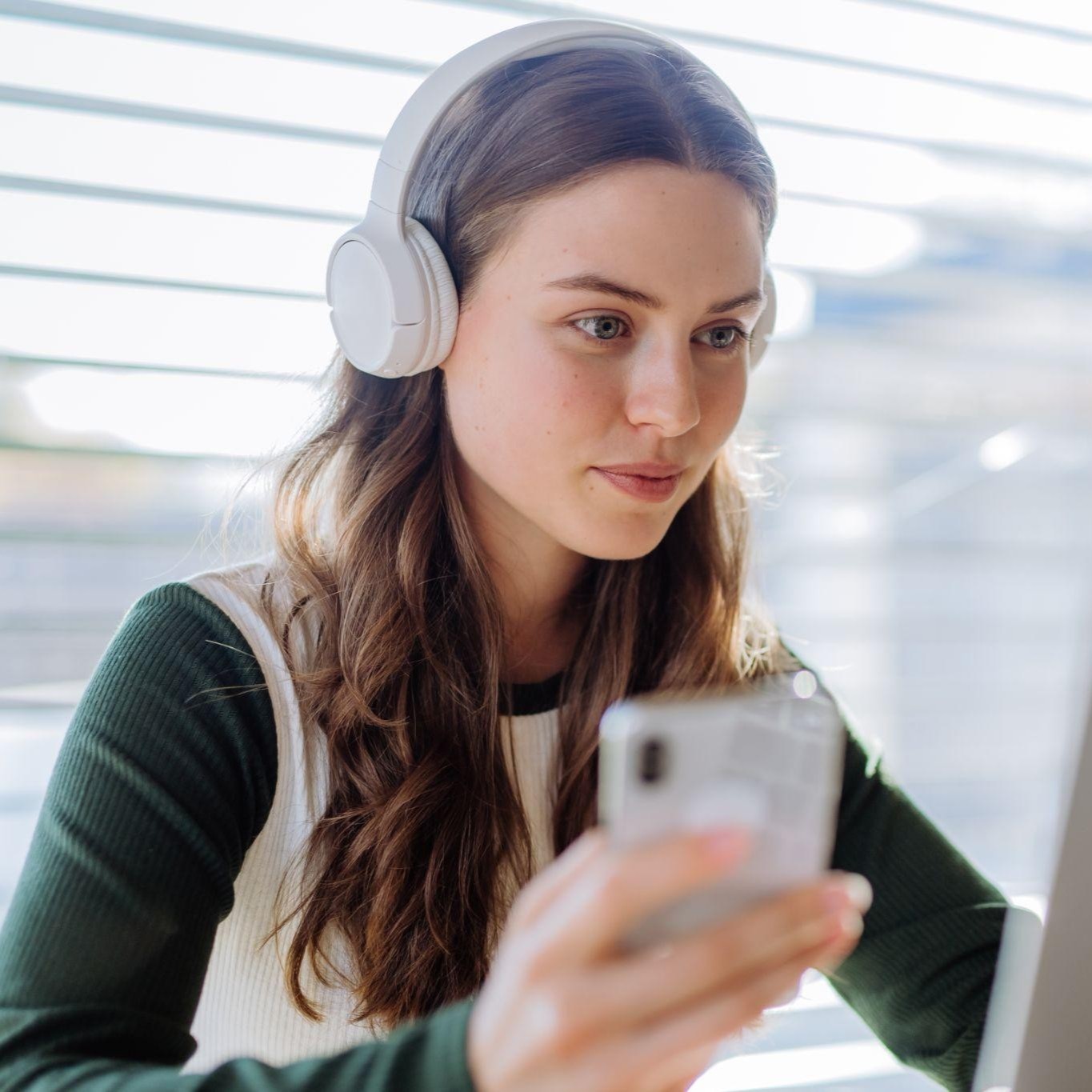 Як покращити навички аудіювання для іспиту Cambridge A2 Key for Schools